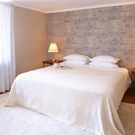 Eugaria Country House By Lost Lisbon Sintra Room photo